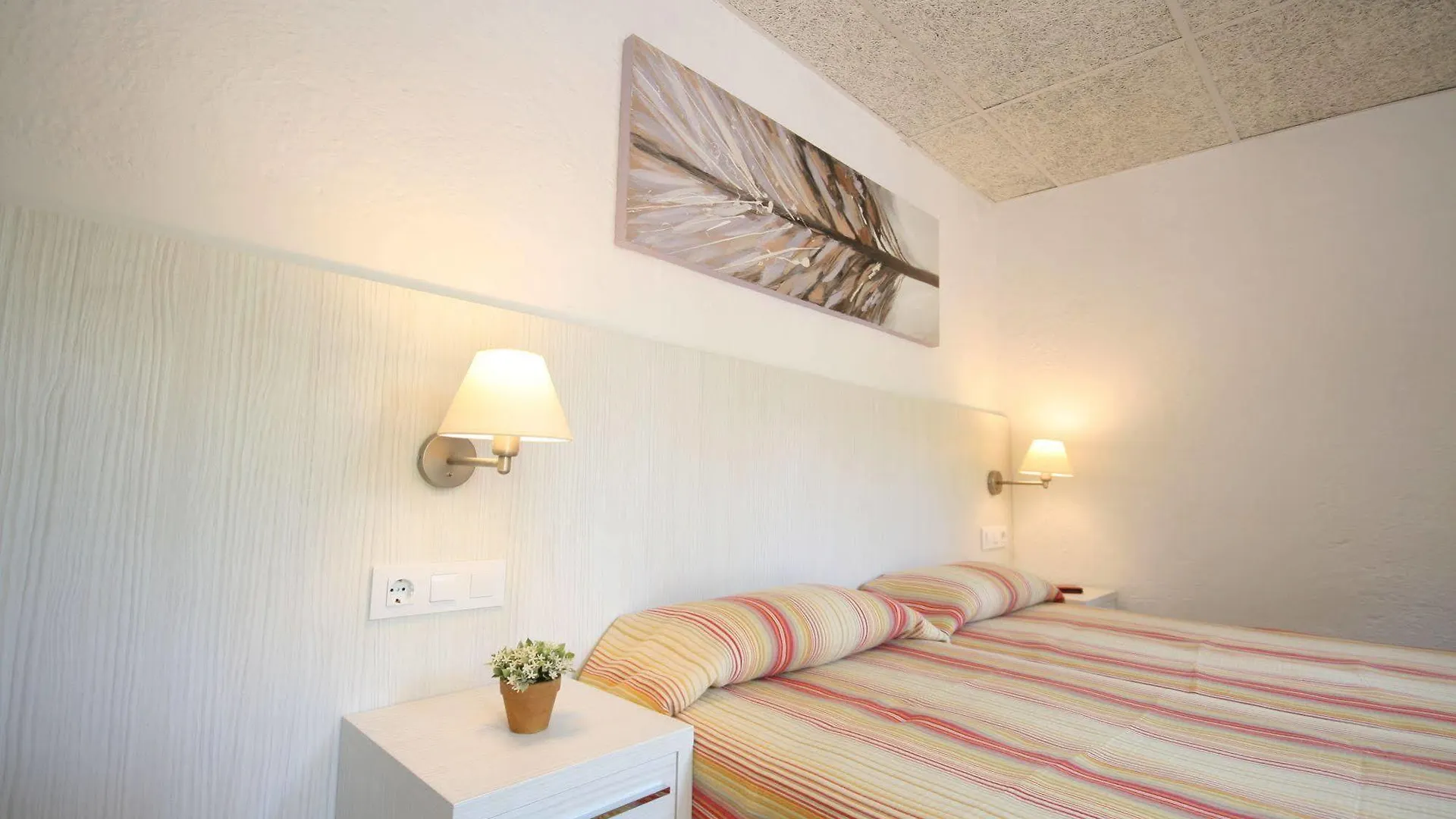 Resort Ciudad De Vacaciones Cala Montjoi Otel Roses İspanya