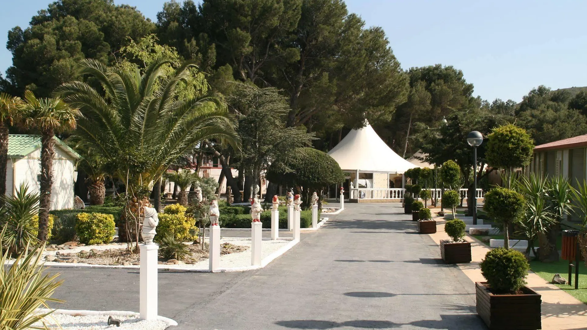 מלון רוזס Ciudad De Vacaciones Cala Montjoi אתר נופש